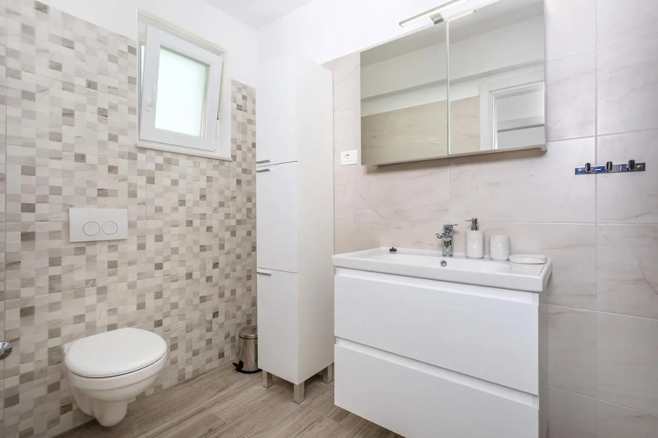 Kvarner Bay 4* - Apartments 1 & 3 0*, Rijeka Croatia