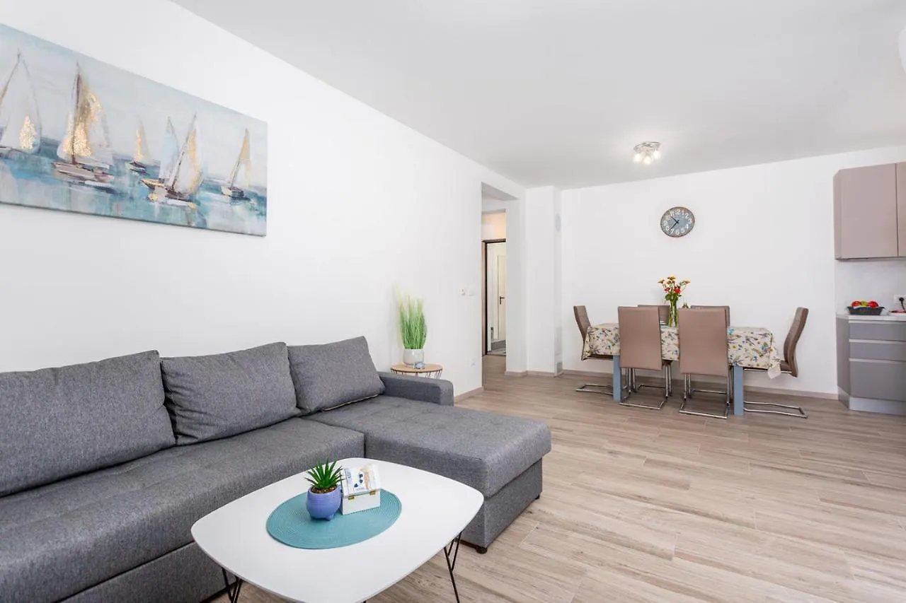 Kvarner Bay 4* - Apartments 1 & 3 0*, Rijeka Croatia